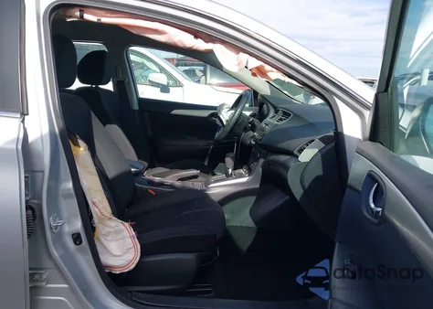 2018 Nissan Sentra S из США, поврежденный, VIN 3N1AB7AP7JY235394